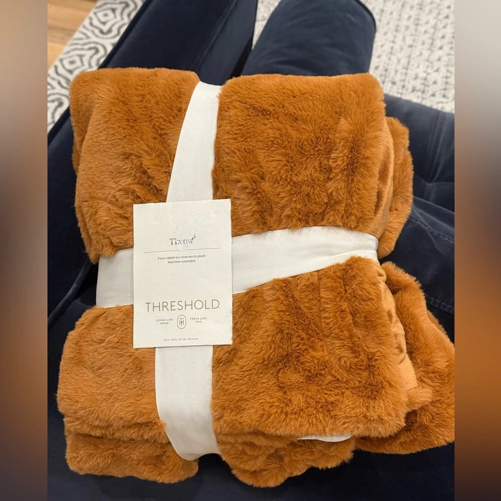 Threshold Faux Rabbit Fur Reversible 50x60" Throw Blanket Light Brown* - Picture 2 of 3